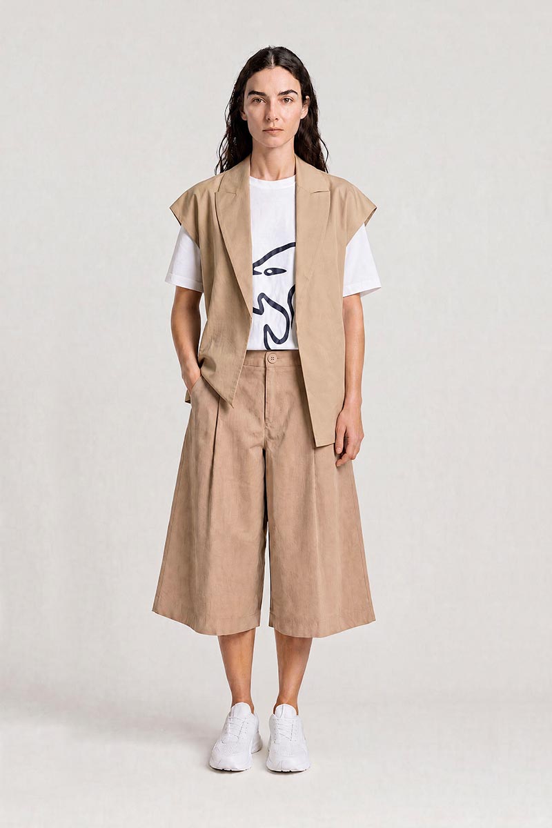 Gilet con cintura cotone color beige
